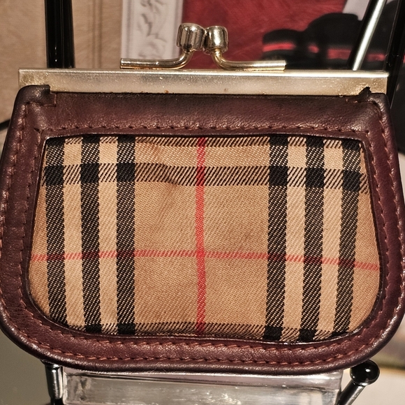 BURBERRY VINTAGE  KISSLOCK COIN POUCH - Picture 4 of 12